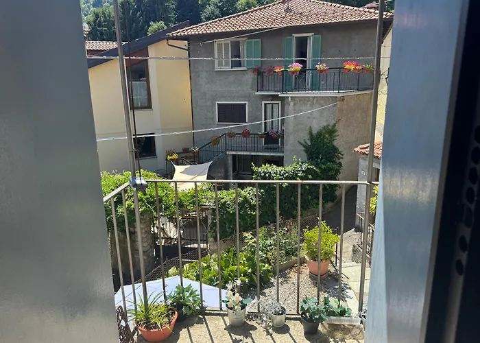 Apartamento Charme Emilàgo - Vista Civenna